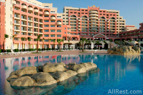 Majestic Hotel & Residence 33